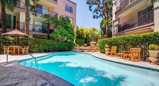 L'estancia Apartments - 77 Reviews | Studio City, CA ...