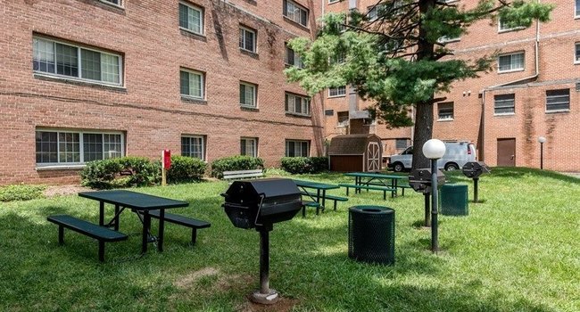 Broad Falls Apartments 45 Reviews Falls Church Va Apartments For Rent Apartmentratings C