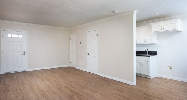 California Palms Apartments 15 Reviews Santa Ana Ca Image Of California Palms Apartments In Santa Ana Ca