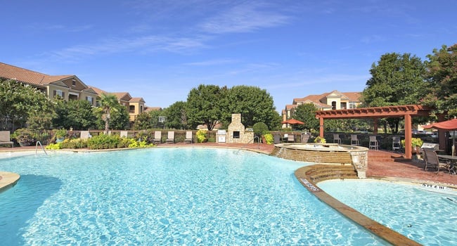 Belterra Apartments - 258 Reviews | Fort Worth, TX Apartments for Rent | ApartmentRatings©