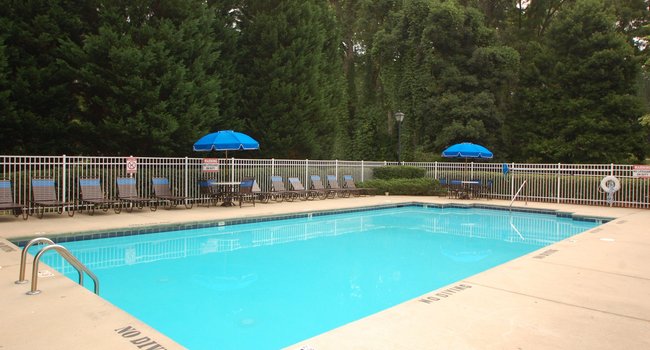 Parkview Apartments - Huntersville NC