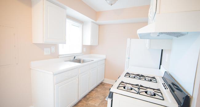 Woodland Square 2 Reviews Pontiac Mi Apartments For Rent