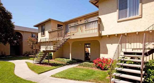 Solera Apartment Community 17 Reviews Santa Clara Ca Apartments Image Of Solera Apartment Community In Santa Clara Ca