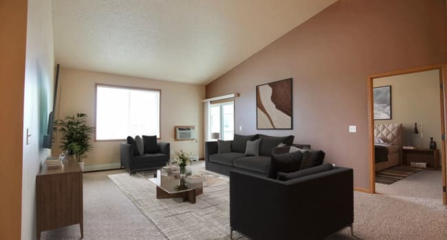 West Fargo, ND West Lake Apartments | Living