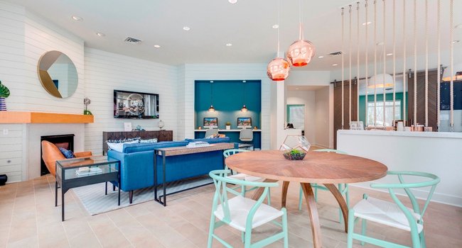 Carvel Apartments - 112 Reviews | Mukilteo, WA Apartments for Rent