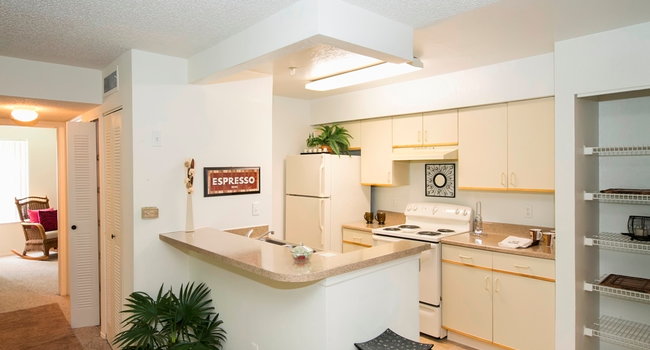 Castle Woods 66 Reviews Casselberry Fl Apartments For Rent Apartmentratings© 