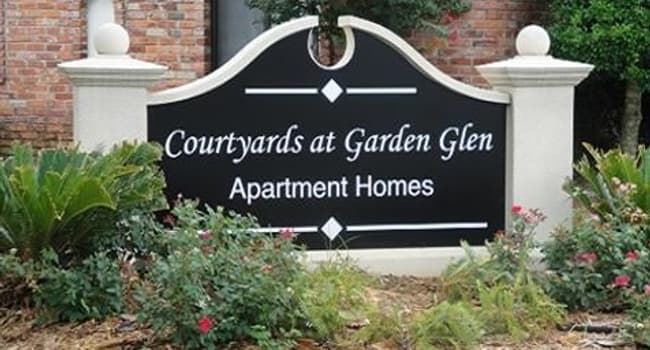 Courtyards at Garden Glen - Montgomery AL