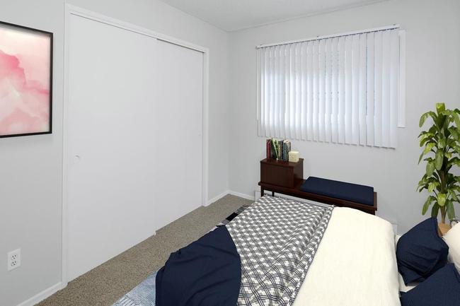 Crown Royal Apartments 19 Reviews Portland Or For Manager Uploaded Photo Of Crown Royal Apartments In Portland Or