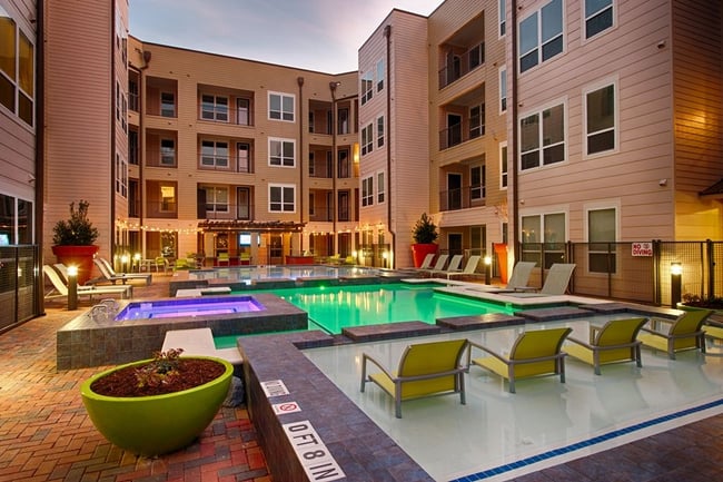 Sunrise By The Park Apartments - 24 Reviews | Houston, TX Apartments