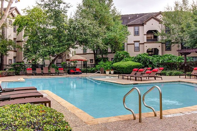 Stone Creek at Old Farm Apartments - 165 Reviews | Houston, TX